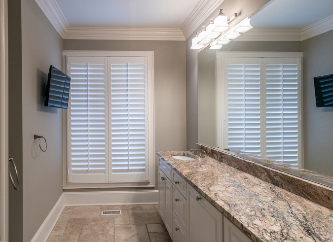 Remodeling Ideas to Make a Small Bathroom Seem Bigger