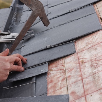 Best Practices for Maintaining a Slate Roof in Snow-Prone Areas