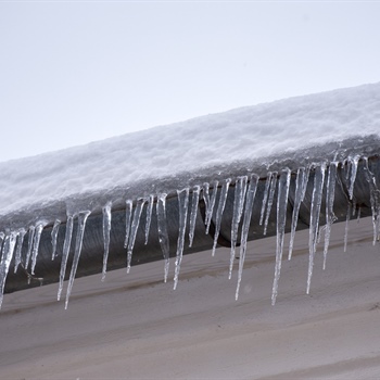 Common Roofing Problems Faced by Minnesota Homeowners