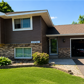 Front view of home with new structural siding in Cottage Grove